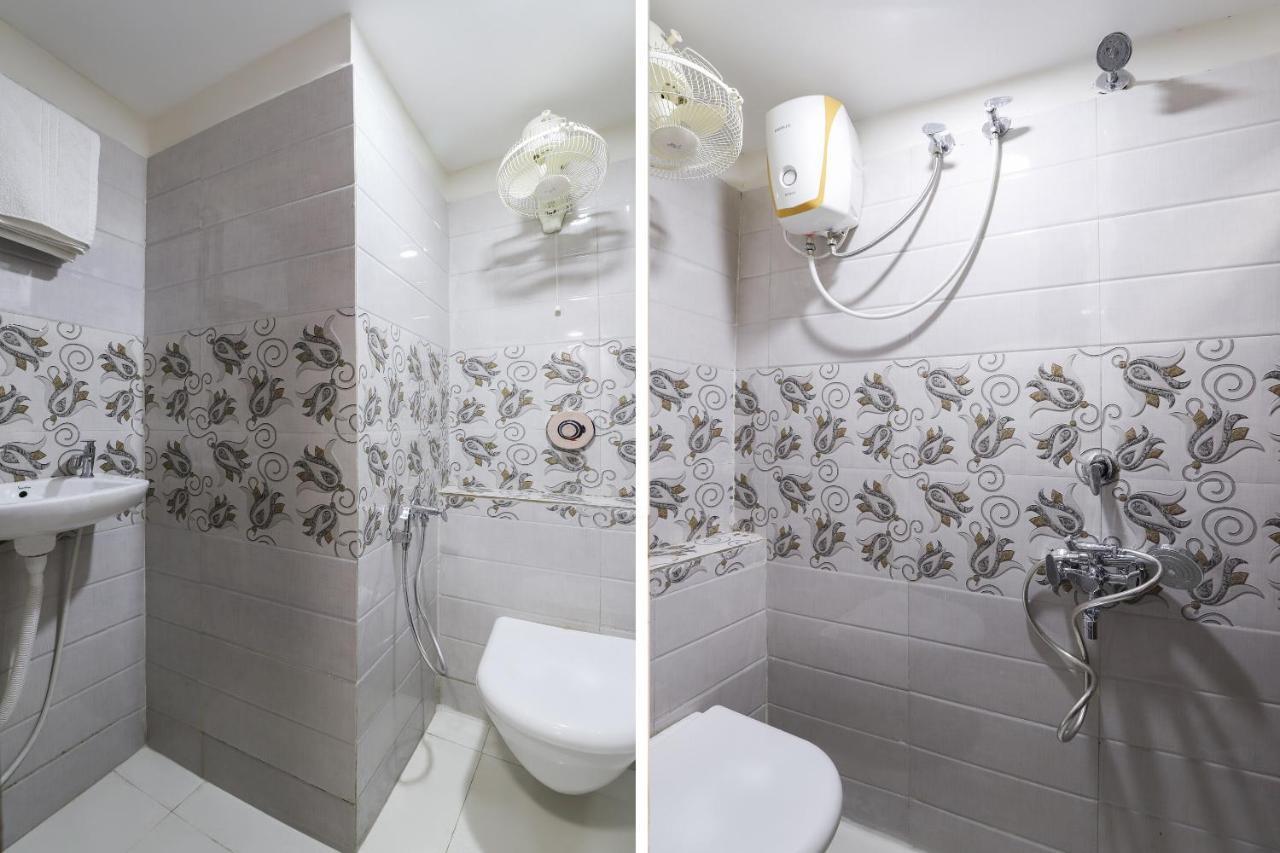 Oyo 47110 Hotel Royal Palace Naroda Ngoại thất bức ảnh